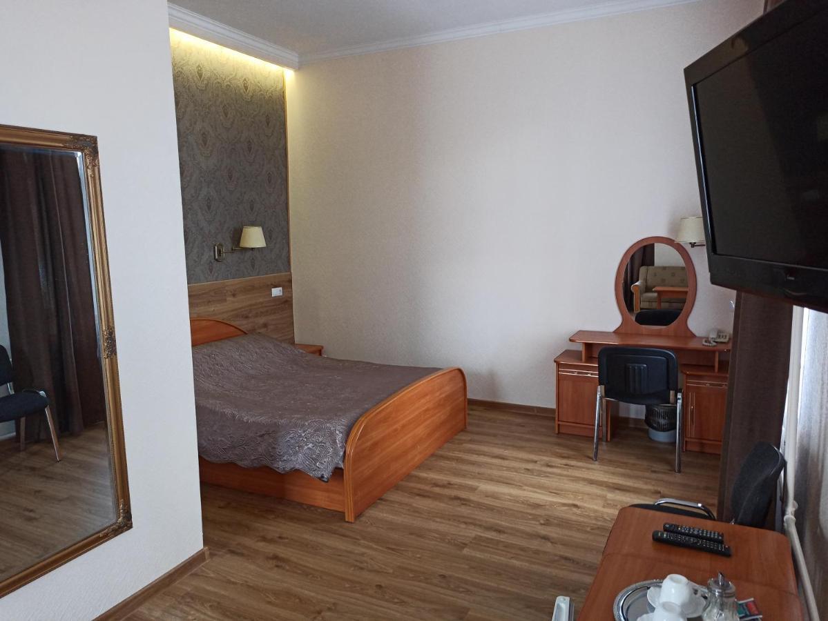 Central Hotel Νάρβα Εξωτερικό φωτογραφία
