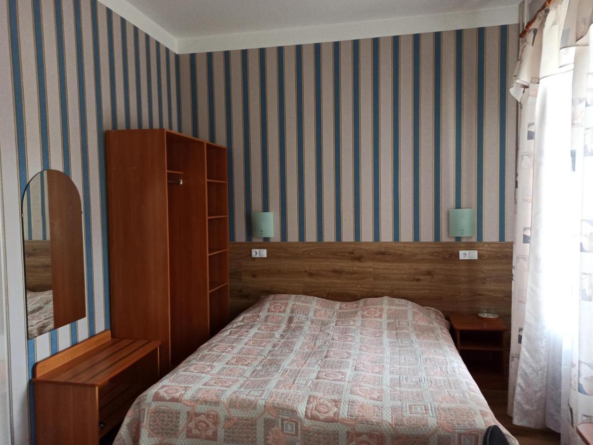 Central Hotel Νάρβα Εξωτερικό φωτογραφία